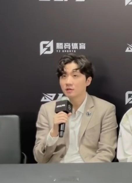 五保零阵容你是一点不提！Daeny:让所有人想法统一是我们要改进的2025LPL