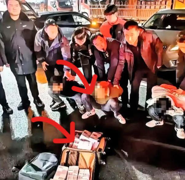 炸窝了！26年全国第一巨额抢劫案在江苏发生！
2026春节前夕江苏泰州海陵区发生