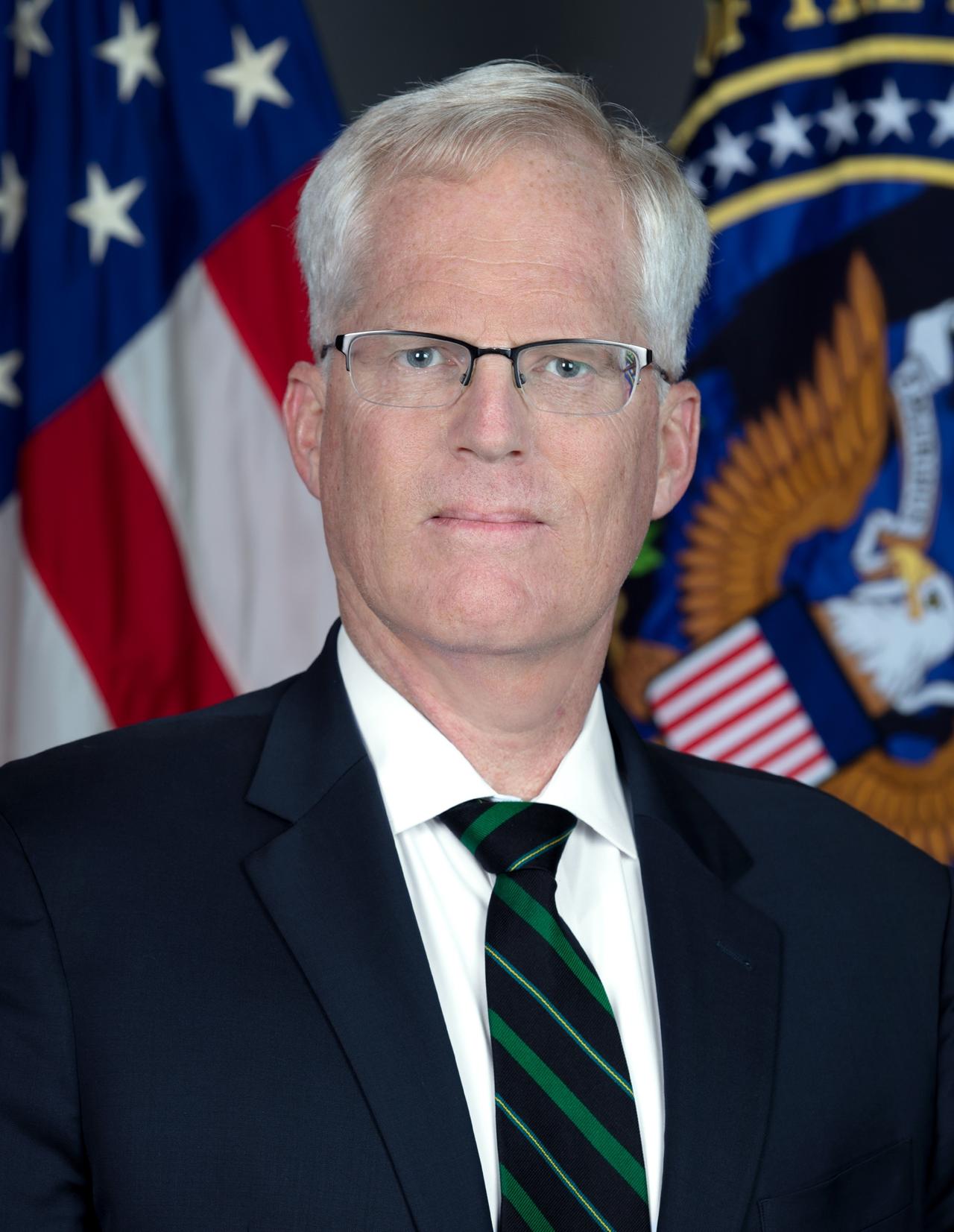 【美国国家反恐中心主任乔·肯特17日宣布辞职，并致特朗普的信中说，“无法昧着良心