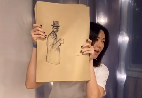 孙燕姿不仅是冷门歌手还是抽象画手 继“冷门歌手”孙燕姿后大家终于发现其实她还是抽