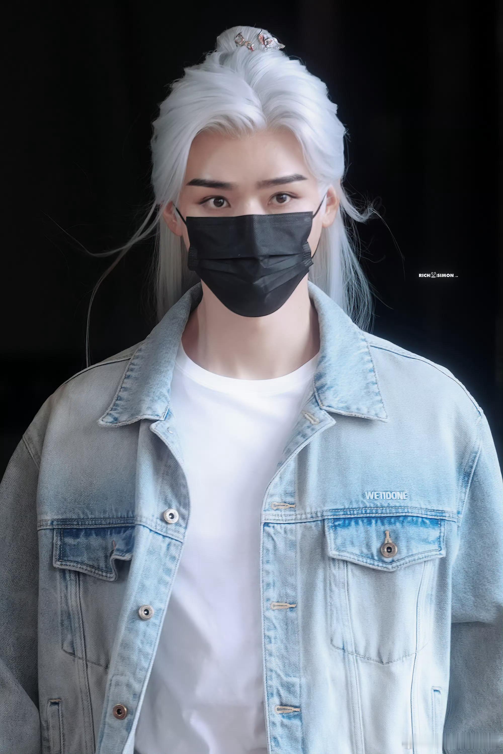 刷到龚俊白发路透的心情是哪怕今天加班我也愿意给世界一个好脸色[抓狂] ​​​
