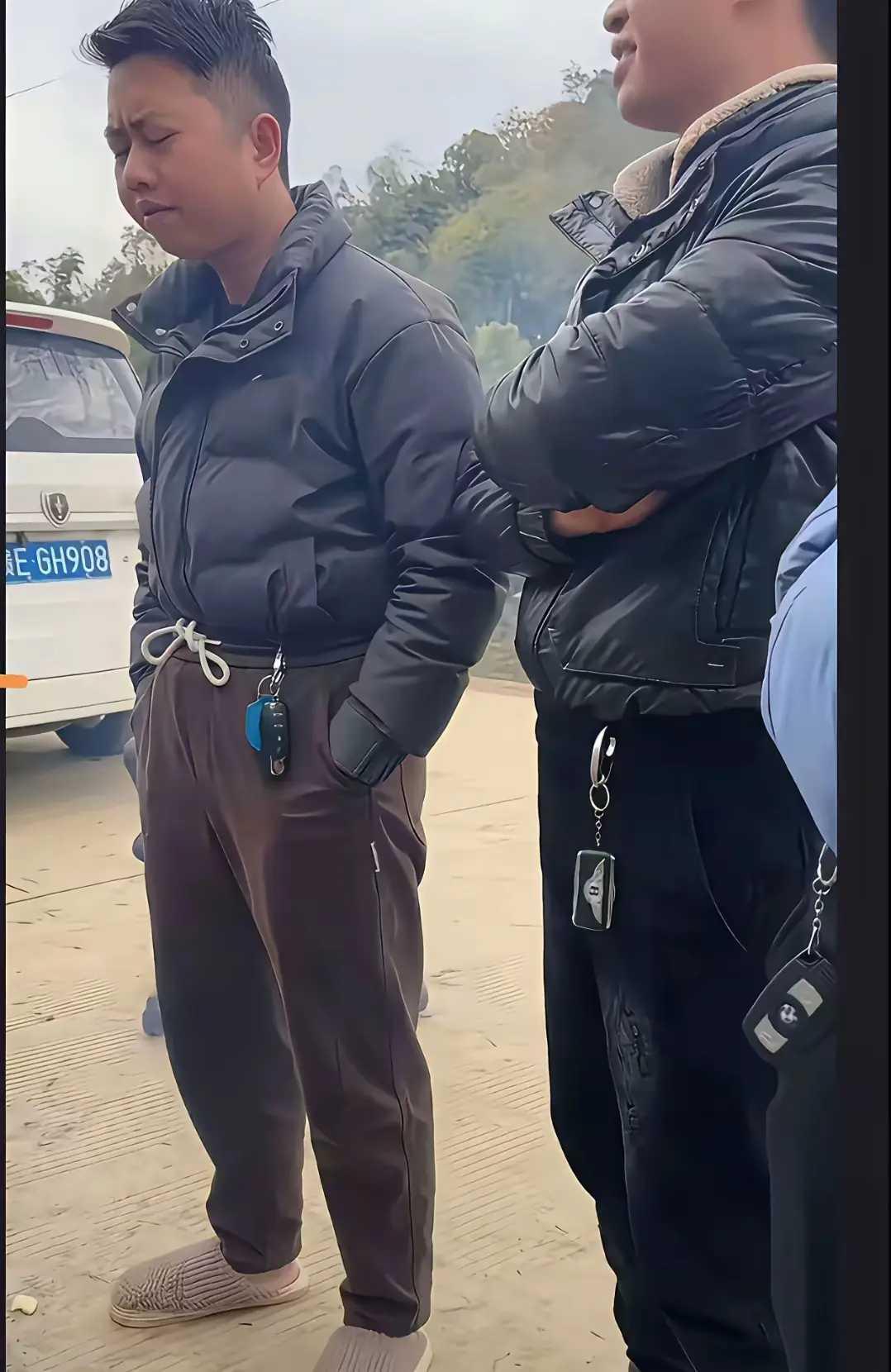 快过年了，打工仔们都陆续返乡
现如今真正能挣钱的，应该都是农村人了吧
.