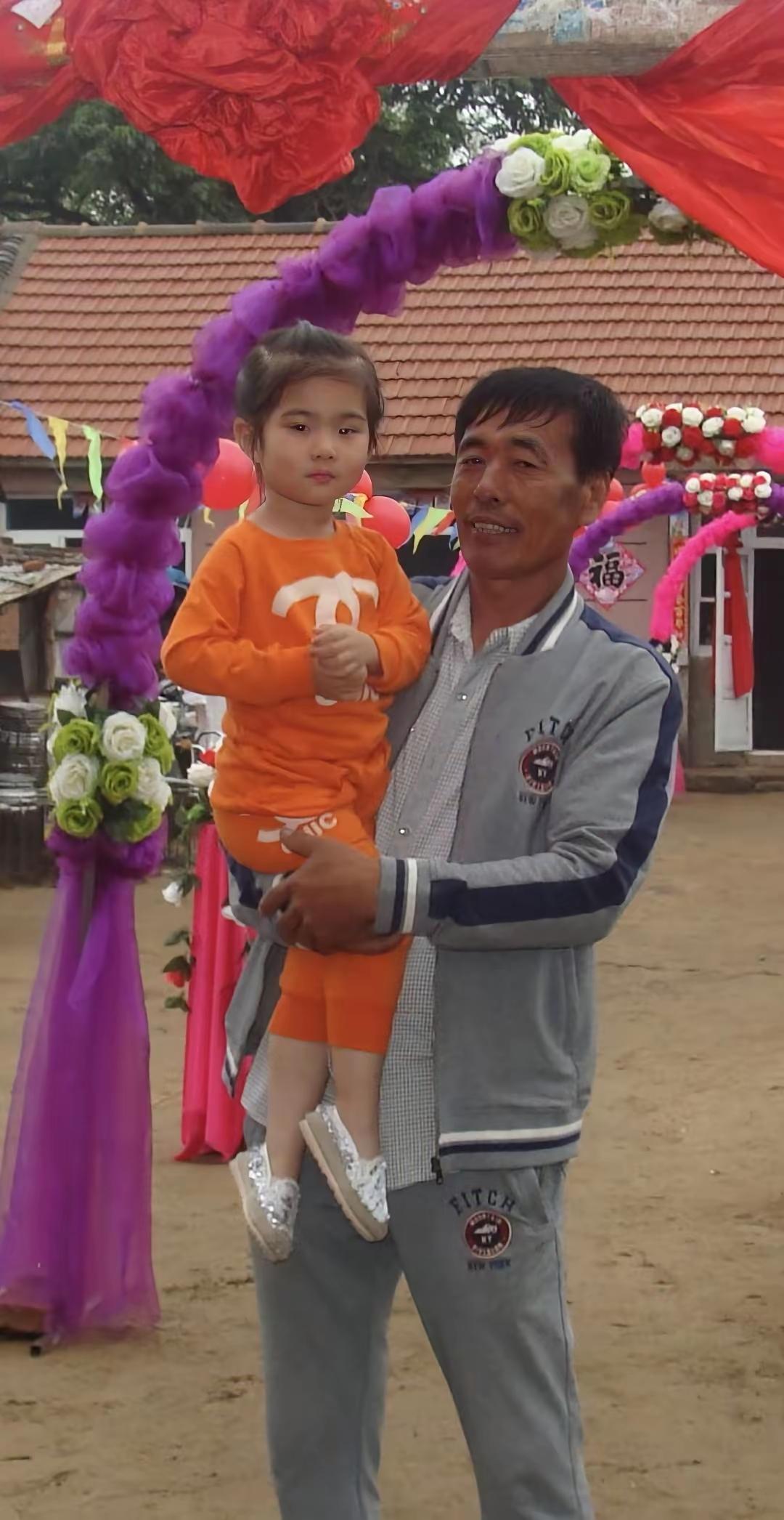 同样的两个人，时隔十二年。