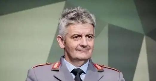 万万没想到，第一个向俄罗斯“开重炮”的国家。不是美国，也不是日本。而是一个被打趴