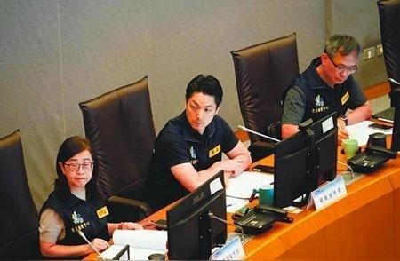 万万没想到，台湾省时事评论员郑丽文竟然曾经抛出了这么犀利的问题！她问道：“如果有