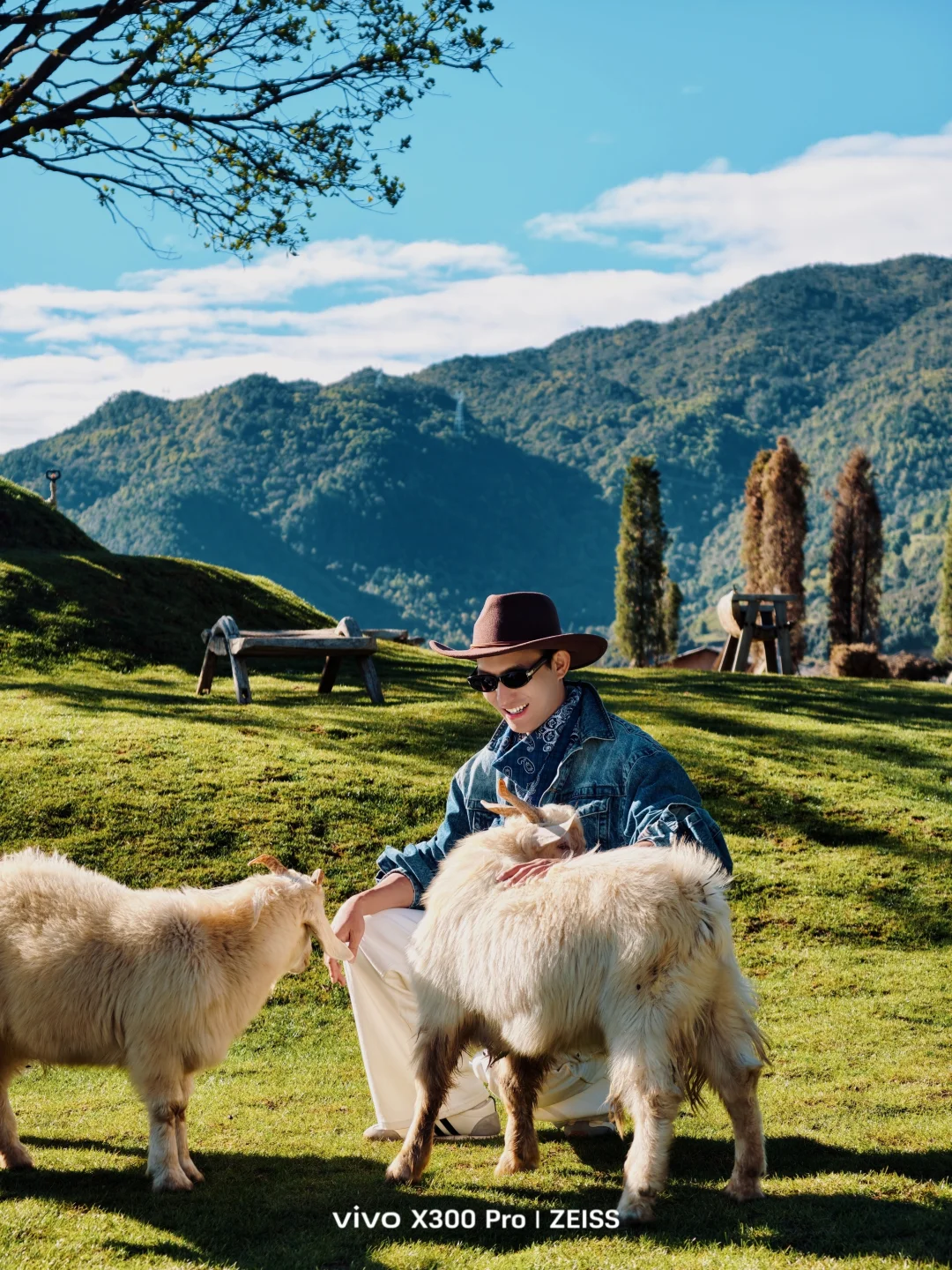 “在雪山与草甸之间，拍出电影感人生”