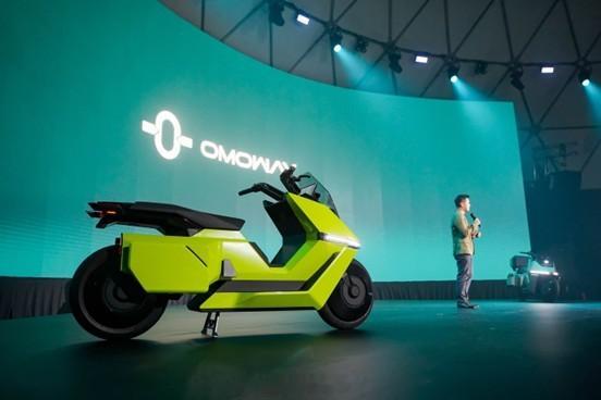 中国技术国外开花了，智能电动摩托车新锐品牌OMOWAY（目蔚科技）近日完成数千万