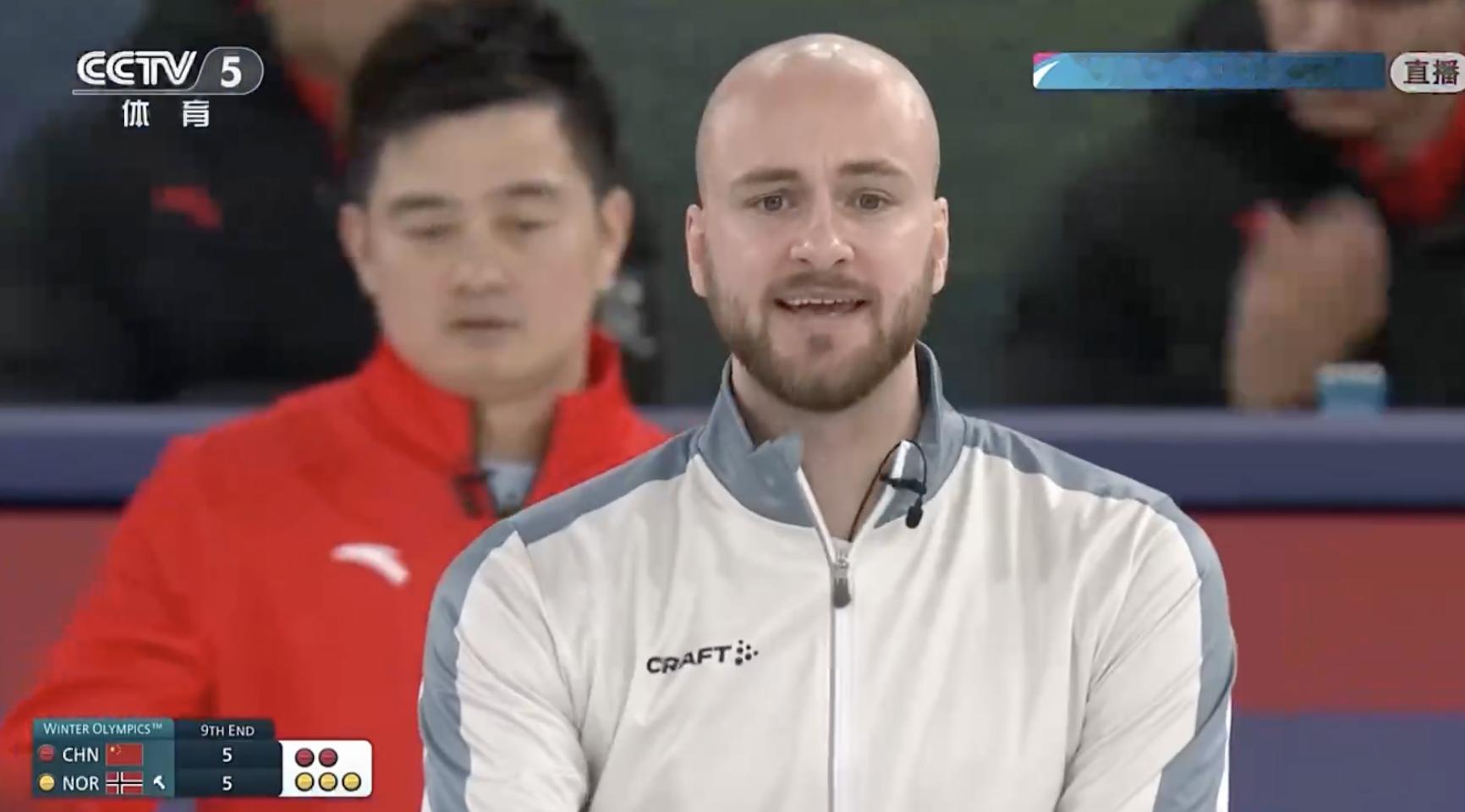 感谢挪威梅总，没有打成双飞，中国队成功控挪威1分，九局过后5-6落后，第十局有后