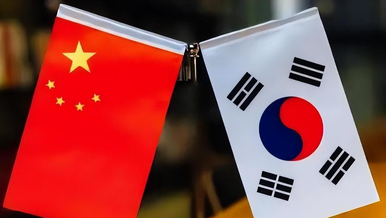 自古以来属于我国的苏岩礁被韩国占有，是曾经我国对韩的最大失策！要是苏岩礁还在我国