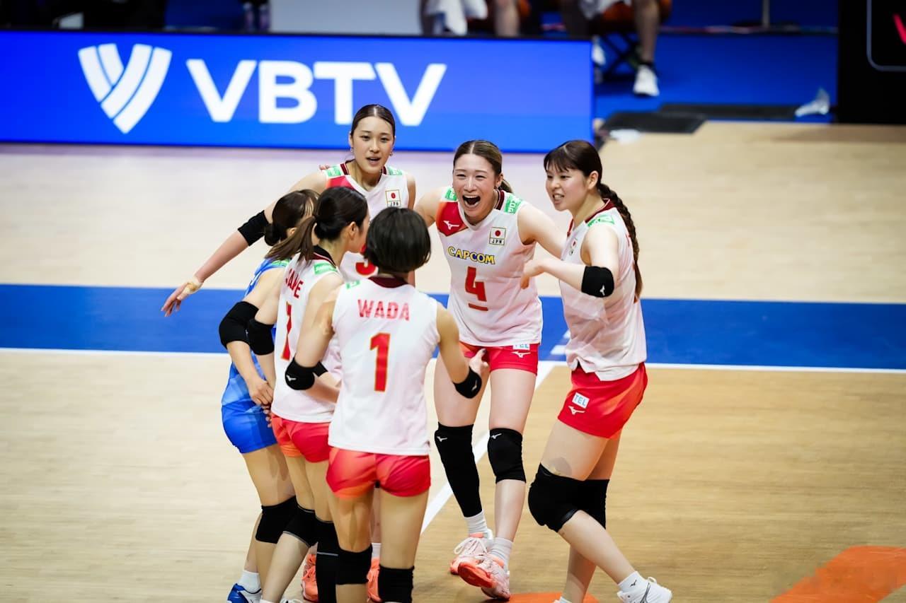 国际排坛动态日本女排3比1泰国女排日本队3-1（25-15/25-21/22-2