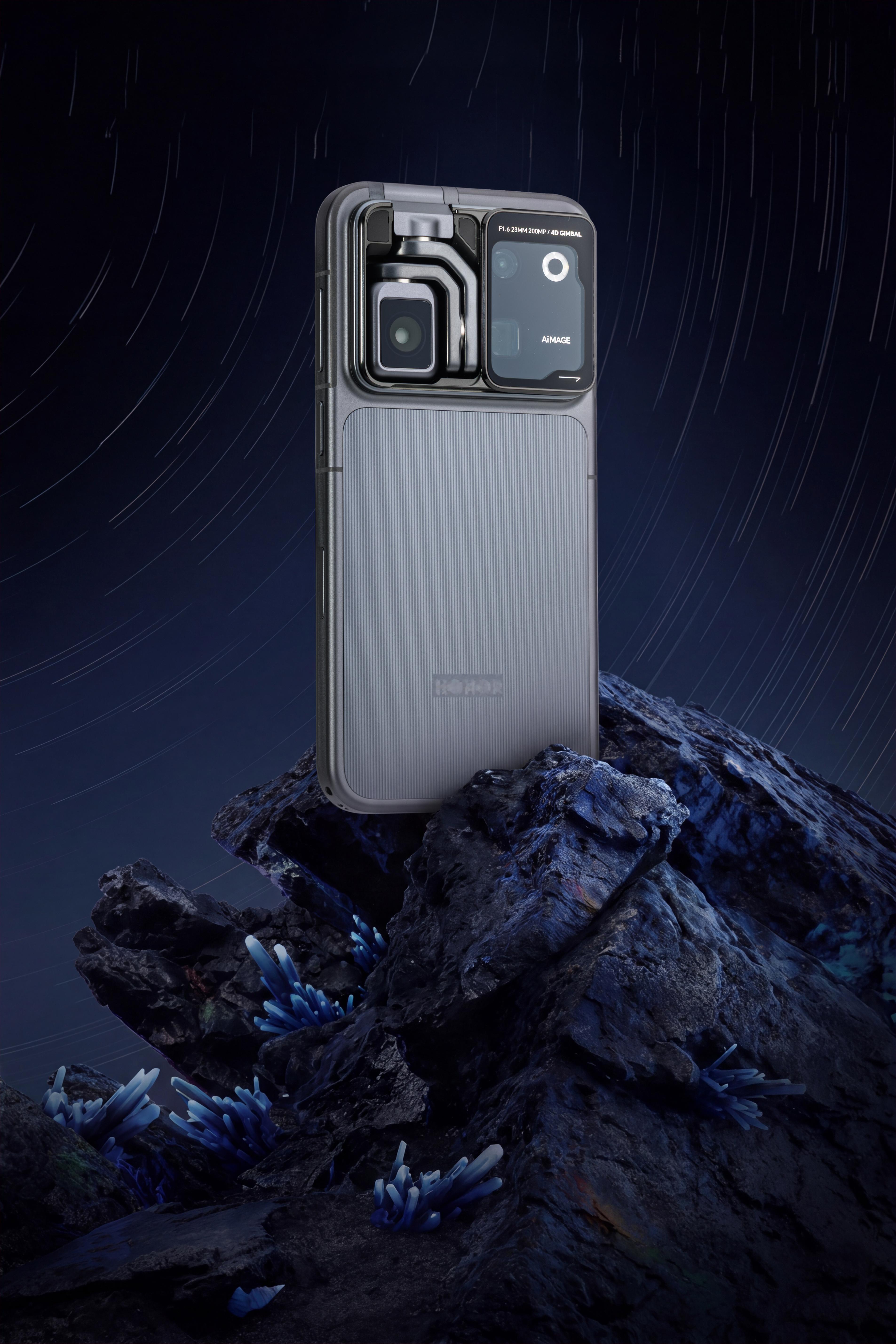 荣耀Robot Phone 今天发布手机已经用了一阵 每次见到朋友就给他们展示大