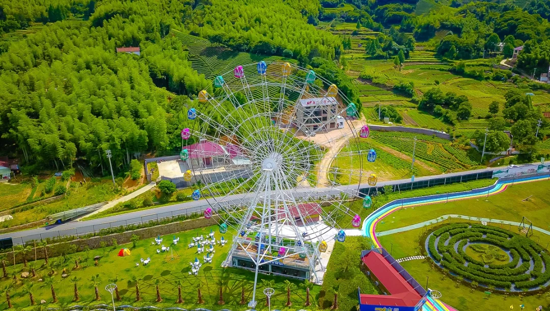 当过山车遇上漂流，打卡安吉“小三亚”