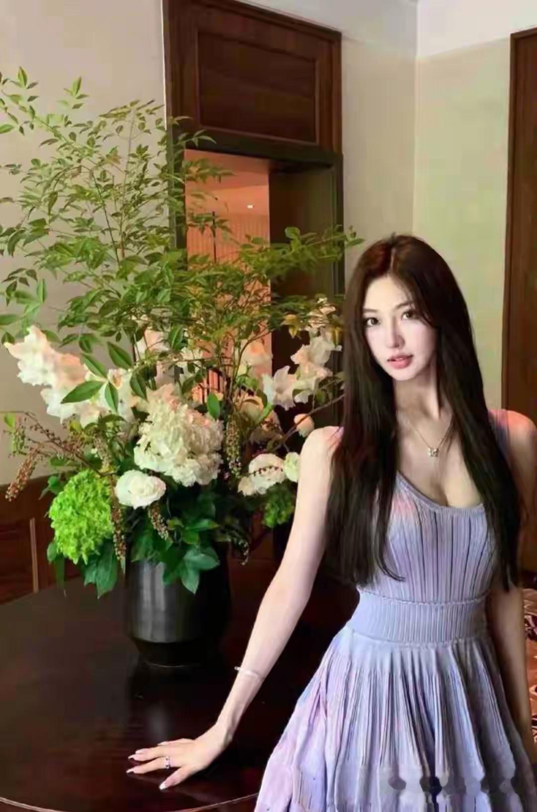 175平面模特175大猛女 175学妹 清纯甜美的样子漂亮吗