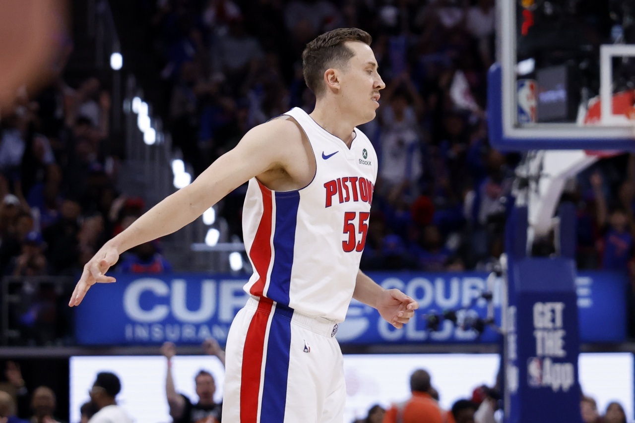 邓肯·罗宾逊、勒韦尔、许尔特可以出战今日比赛。 活塞vs骑士 nba季后赛