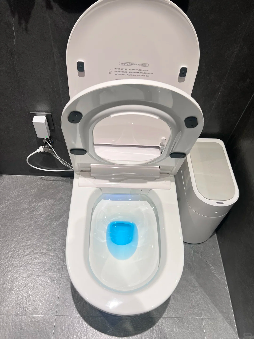 哪些家电没必要搭配AI 智能马桶的部分AI功能真的很冗余，想吐槽很久了。基础的加