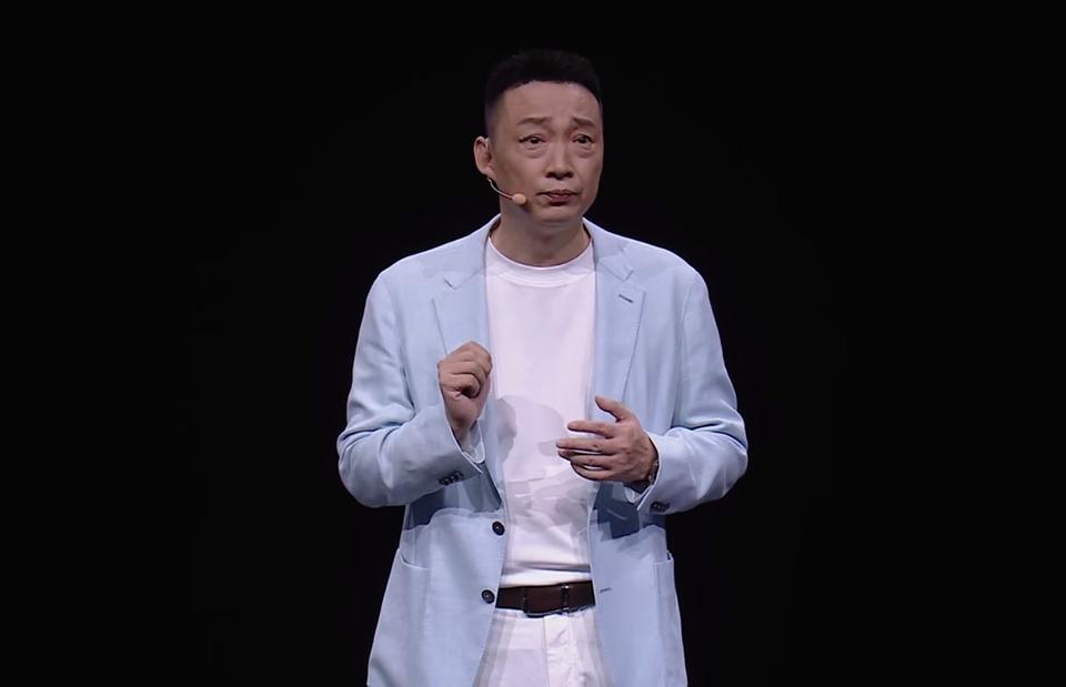 荣耀CEO李健：荣耀极有可能成为全球高科技公司，因为有5个重要保障条件：

1、