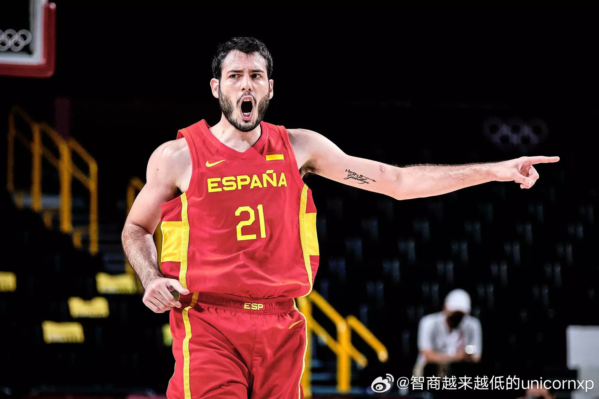 阿夫里内斯宣布退役，这才31岁欧洲篮球NBA[超话] ​​​