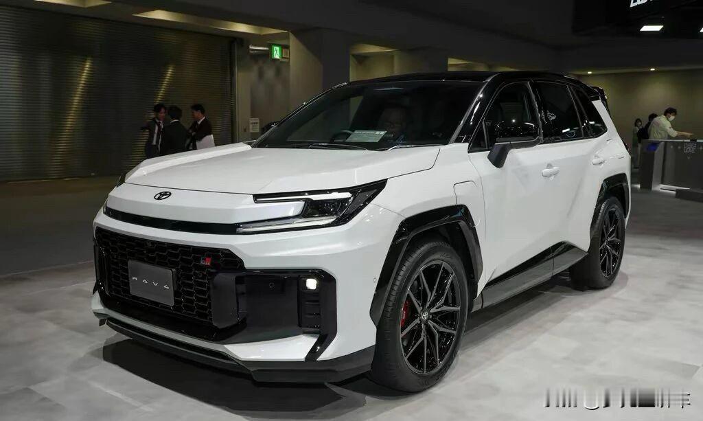 全新丰田RAV4 PHEV海外首发！续航暴涨+动力升级，国产版该换代了