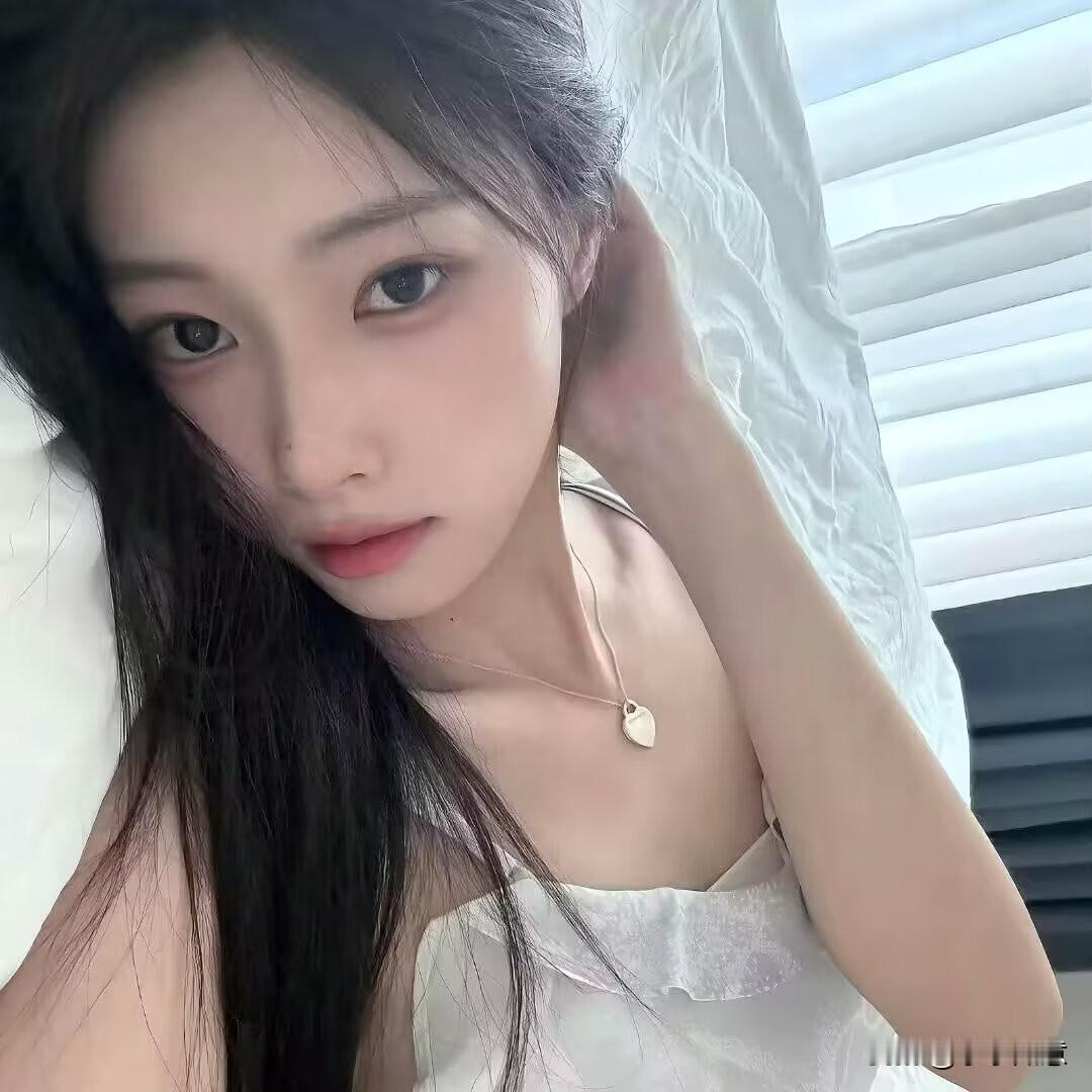 好想摆烂啊，呜呜呜呜～
好热的天气
想它下大暴雨
这样子我就可以摆烂了[捂脸]