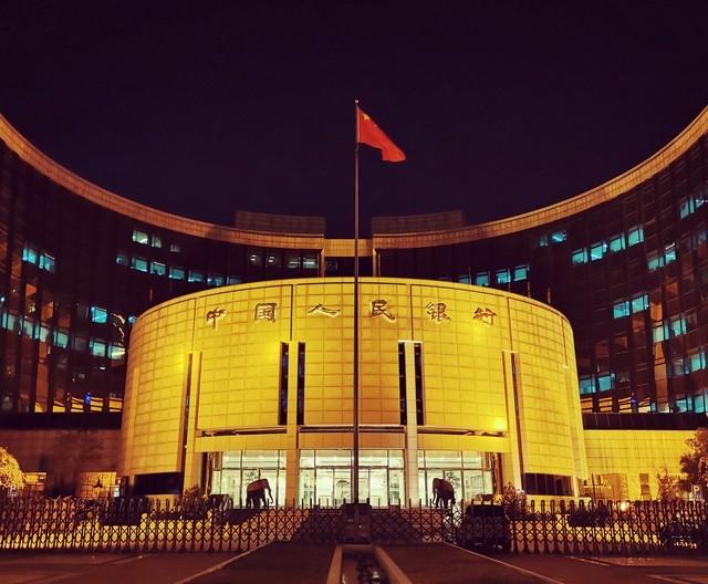 央行深夜定调！稳字当头，A股震荡之下机会大于风险

夜已深沉，不少投资者还在为近