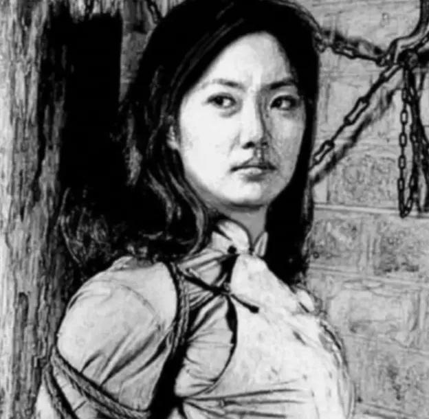 1939年，被捕入狱的女战士在给鬼子洗衣服时，发现了自己丈夫的衣服，她瞬间明白了