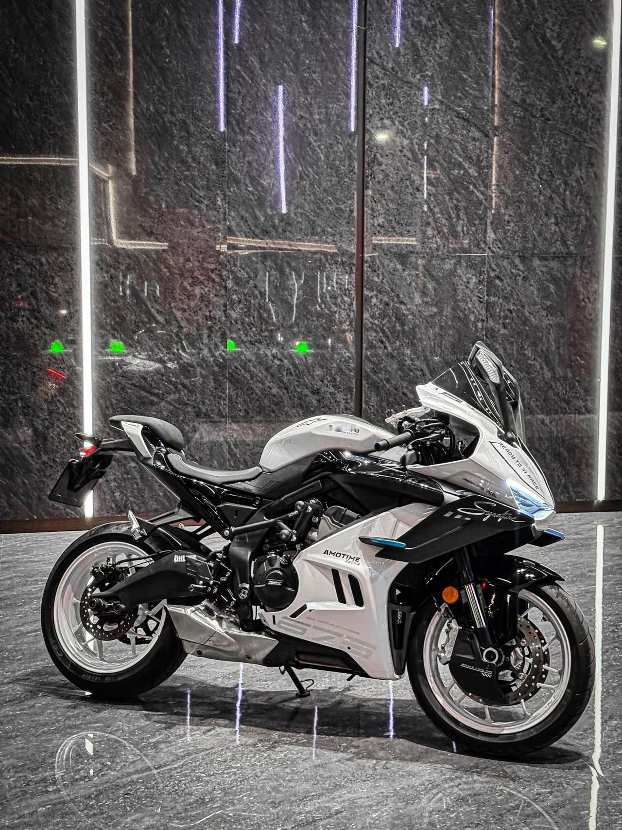 小时候的梦想 从来不是买车买房.675sr 春风动力 机车