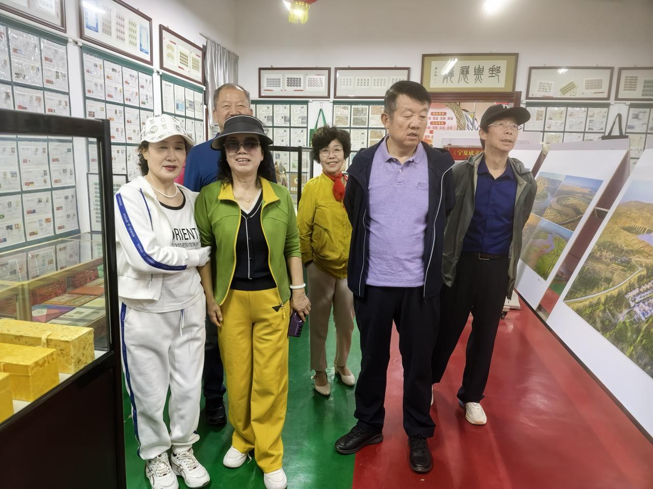 方寸邮票忆变迁 农耕旧物话乡愁——银川游客走进青铜峡金山集邮文化博物馆感悟岁月风