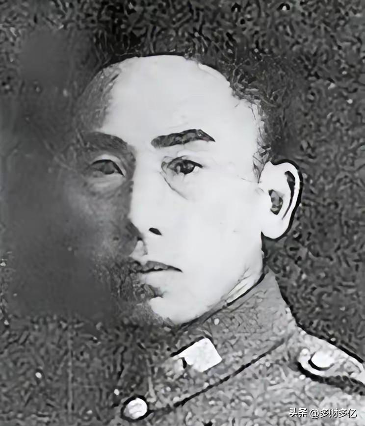 太原解放后，上级下死令：这个军长，生要见人、死要见尸！
 
1949年4月，我军