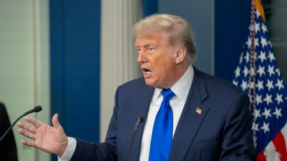 凤凰新闻【胡锡进：即使特朗普正式提出C5，中国会否接受并加入，也是值得怀疑的】一