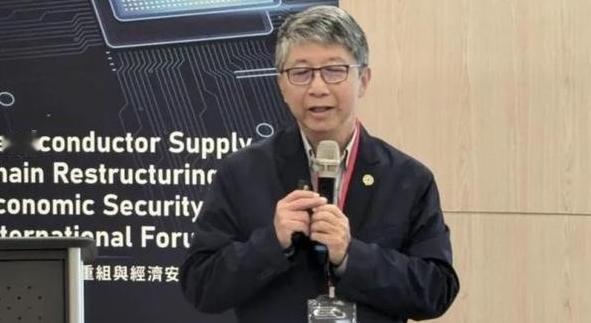 就在中国宣布7nm芯片技术实现重大突破的消息传出后，来自全球芯片代工巨头台积电的