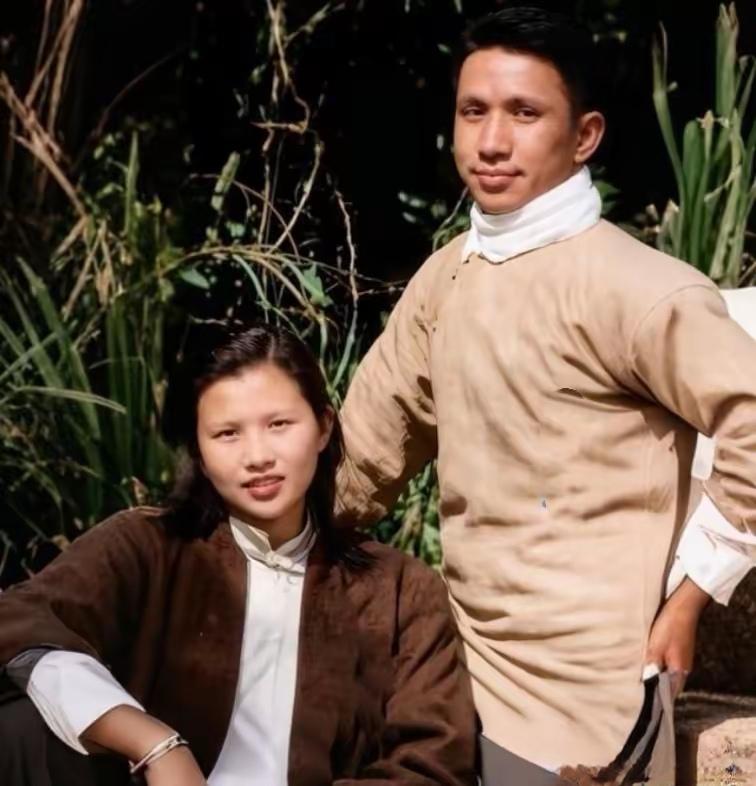 粟裕和楚青新婚留影。