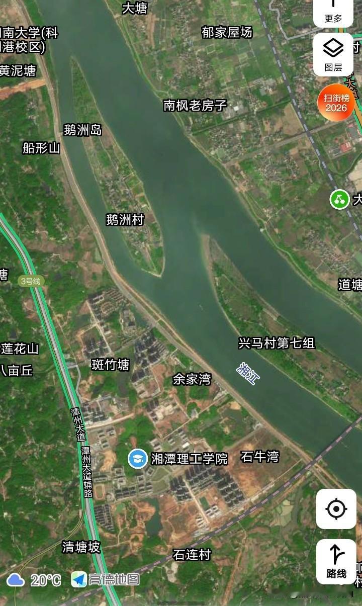这几年九华北明显落寞了，几乎没有什么项目启动。
早些年，仅凭房地产的风口，以及长