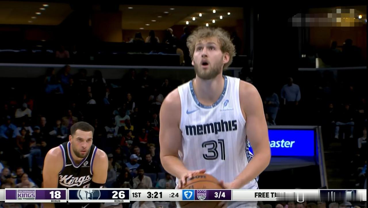 灰熊替补中锋兰代尔真是高效的吓人！在今天灰熊主场以137：96大胜国王的比赛中，