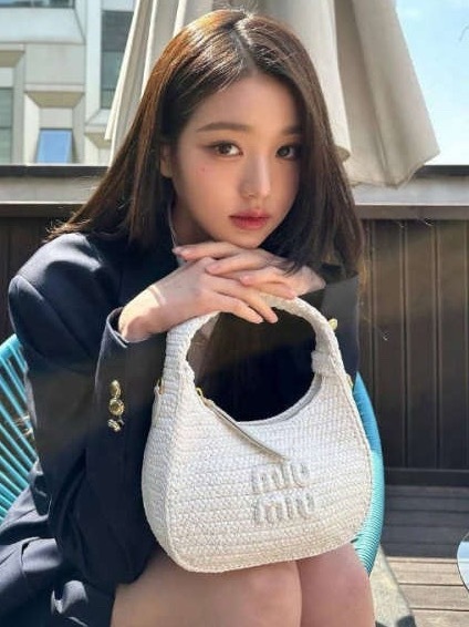 想问问大家，张元英现在手握miumiu和宝格丽两个奢代，是不是能争一下五奢一这个