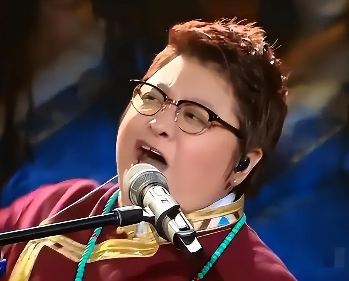 韩红一句“现在没人愿意捐钱”，9年前采访被翻出后，网友吵翻了

韩红：“现在筹款
