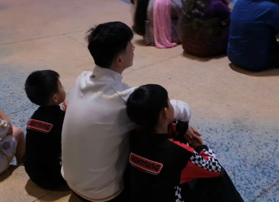 是妈妈是女儿。