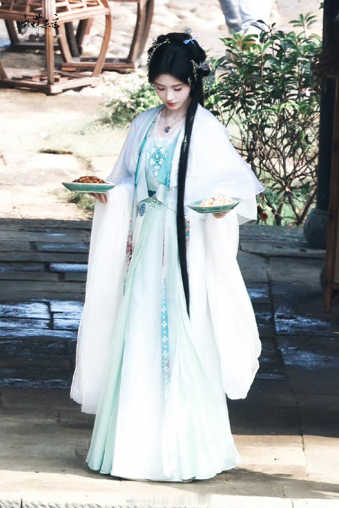 仙女姐姐[捂嘴哭]鞠婧祎阿黛 ​​​