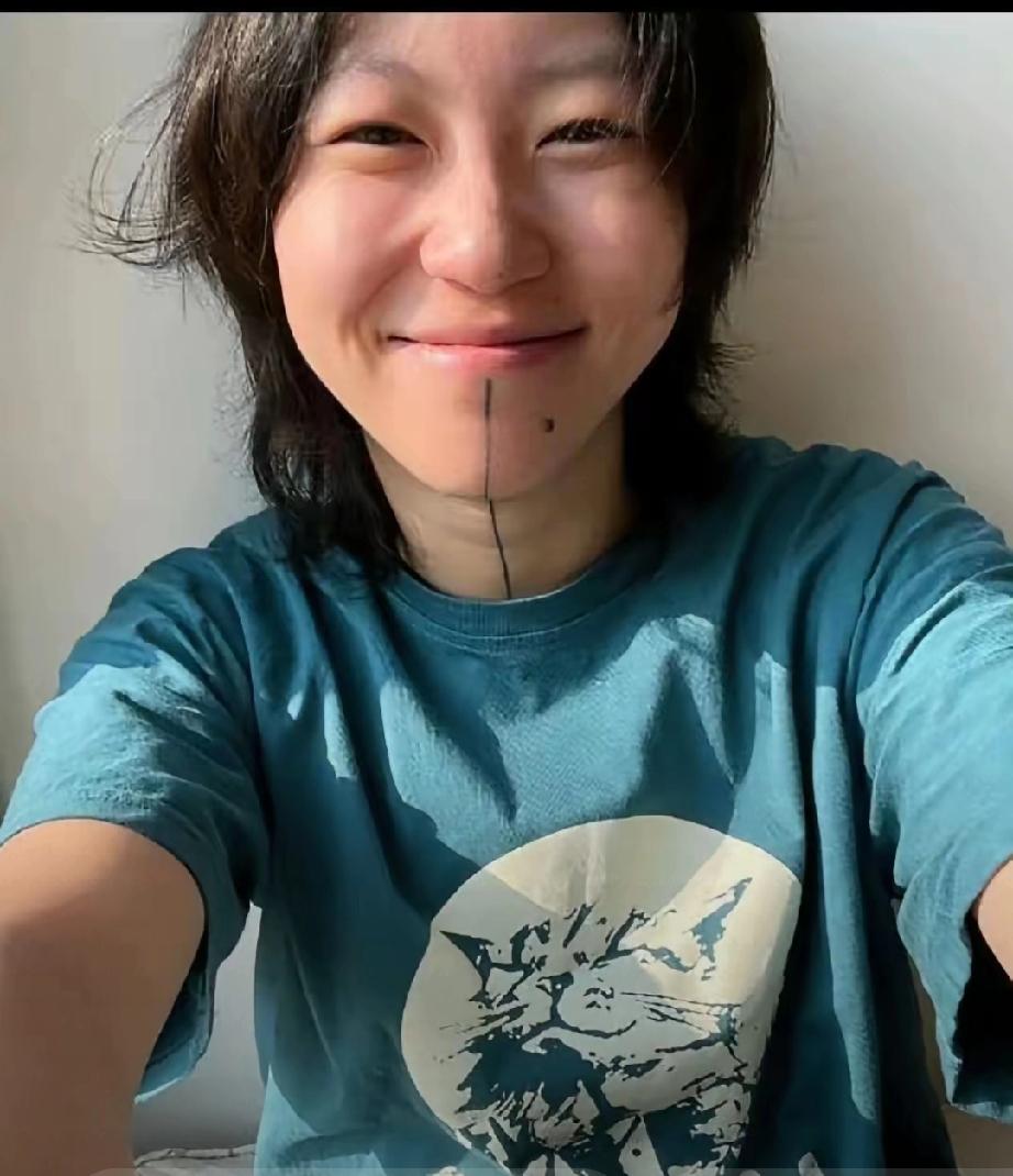 惊魂一刻！
1979年战场班长一句话识破敌情，
挽救全队！

你能想象吗？在炮火