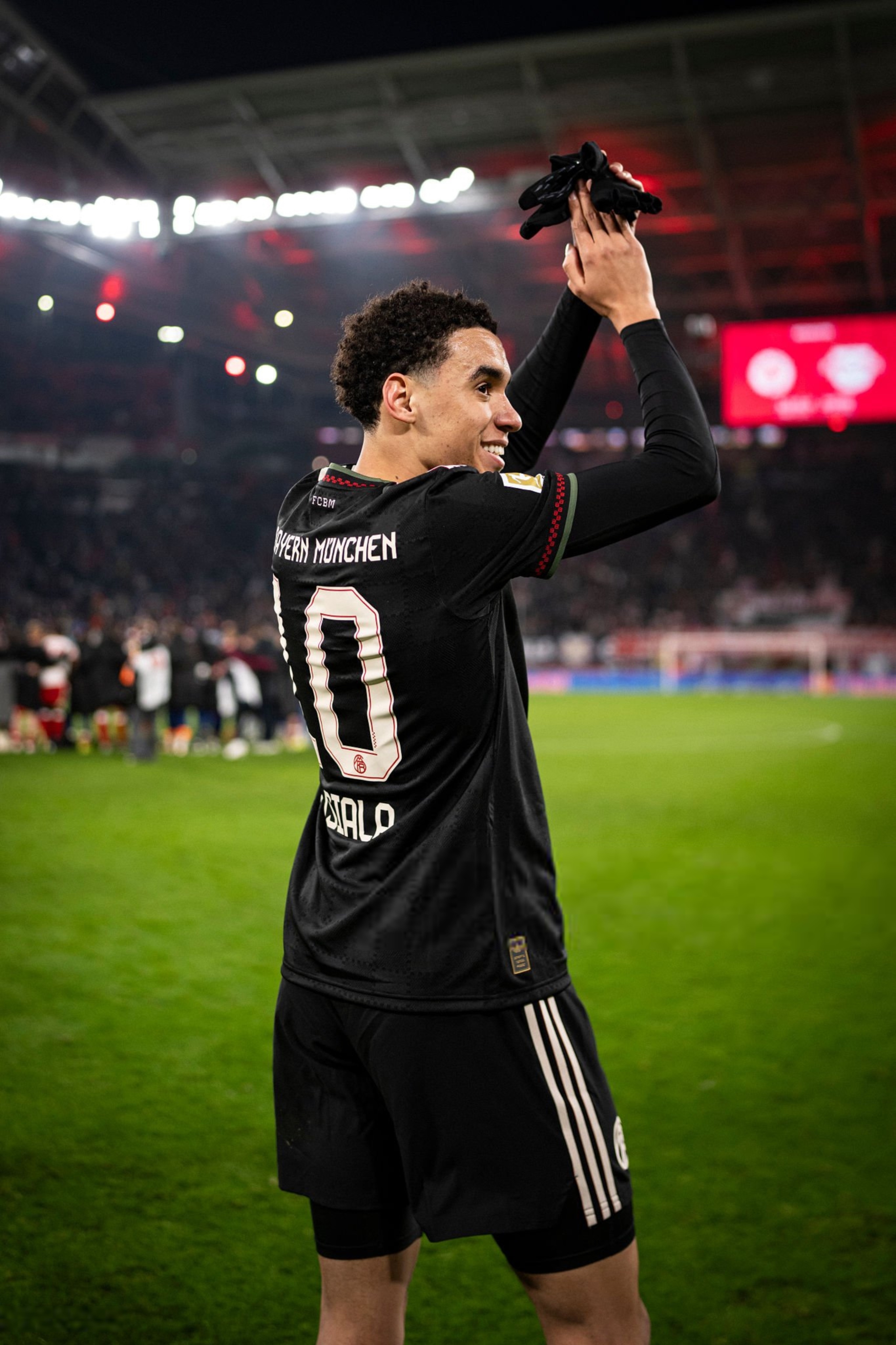 穆西亚拉回来了！德甲