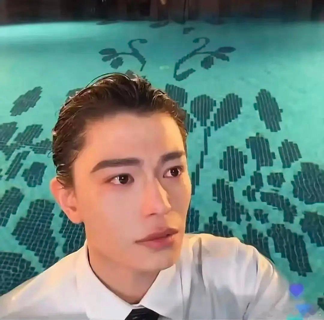 丁禹兮发丑照是暗示下海？这辣眼到不敢认！ 