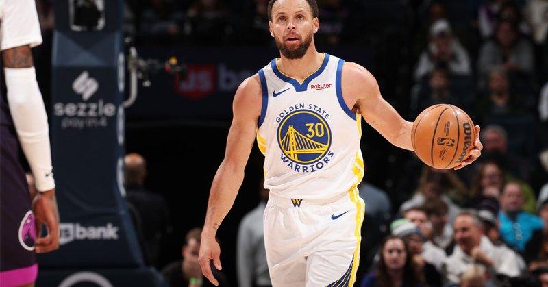 理性讨论一下，字母哥和当时巅峰的乔治，交易价值也要控制
亚历山大＋加里纳利＋4个