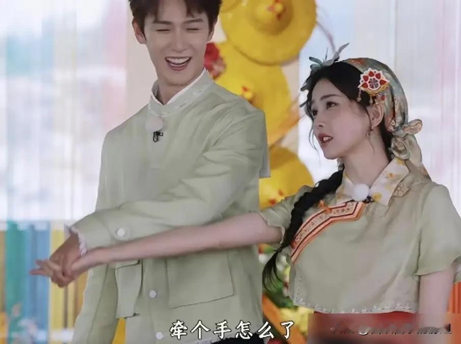 感觉李昀锐挺精明的，前脚刚和孟子义解绑，后脚和白鹿又捆绑上了。

跑男团给白鹿包