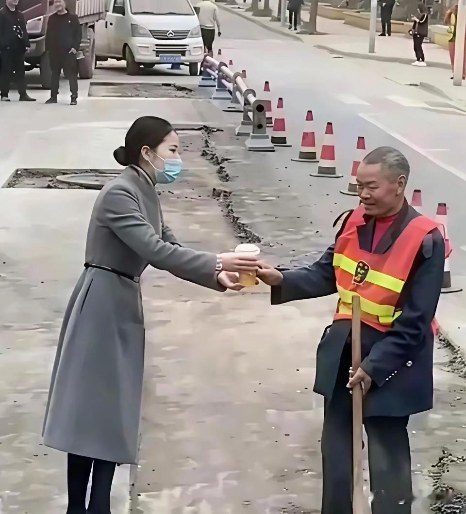 作秀