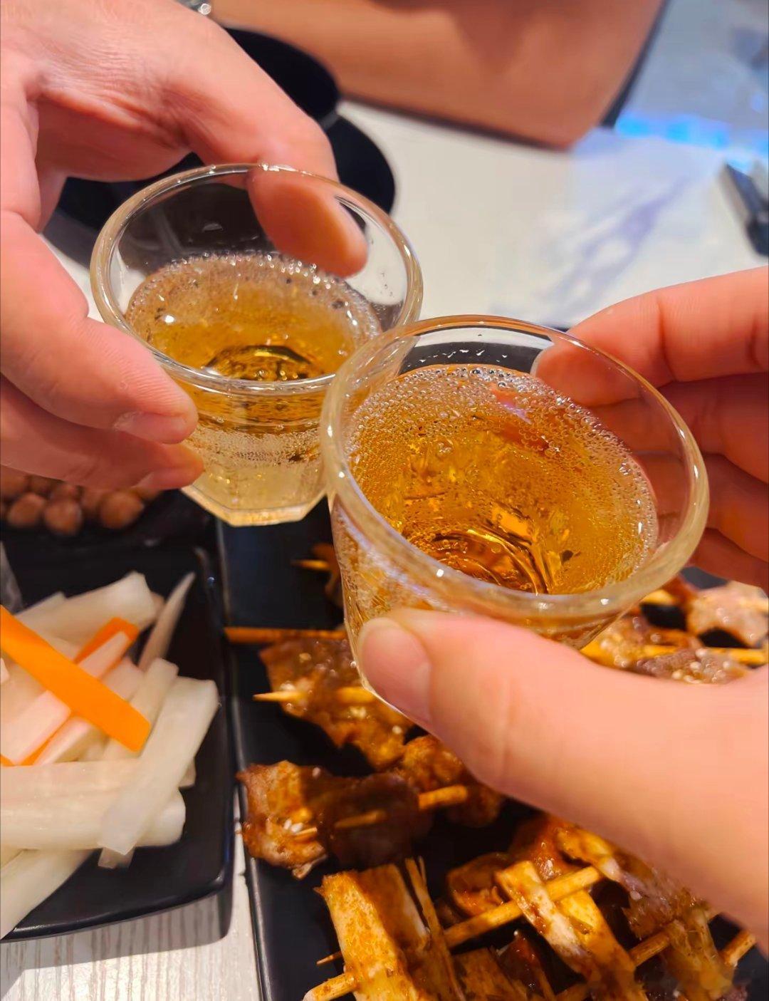 今天到此结束啦敬依然感性的自己：没因年纪丢掉真心，没为小人的嫉妒乱了脚步，左手牵