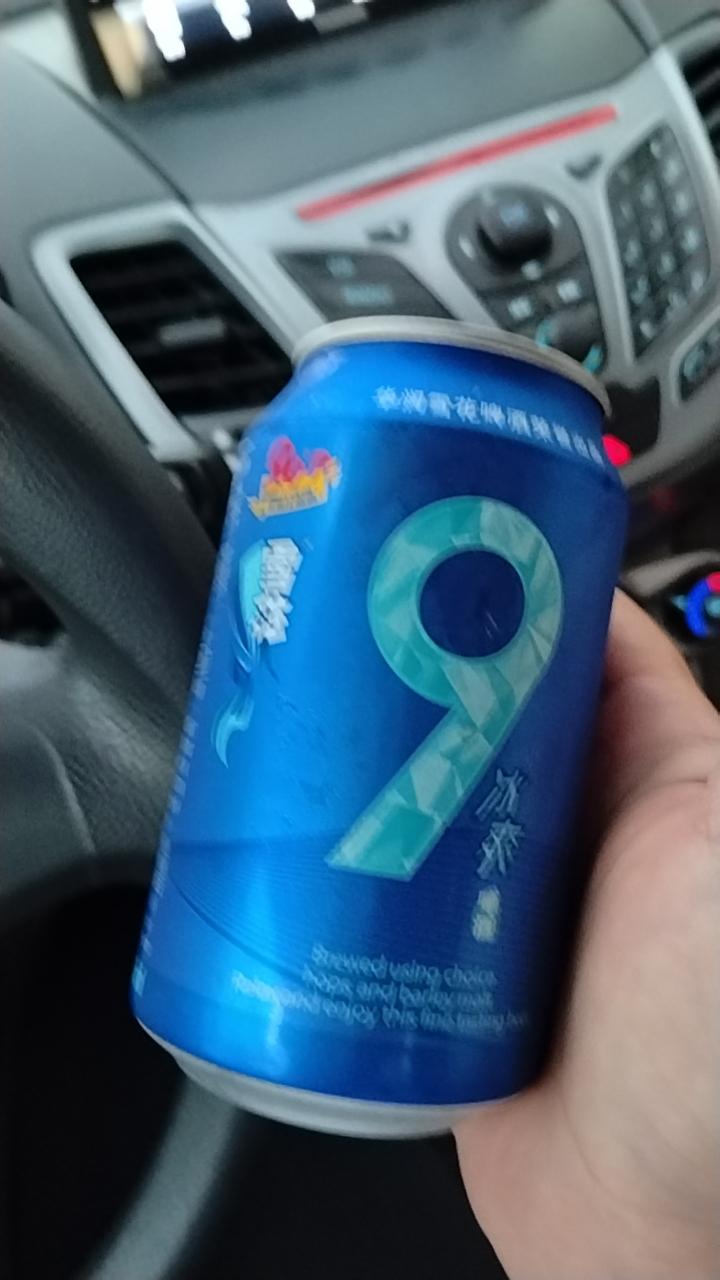 这个安静的雨夜，突然想喝一杯！