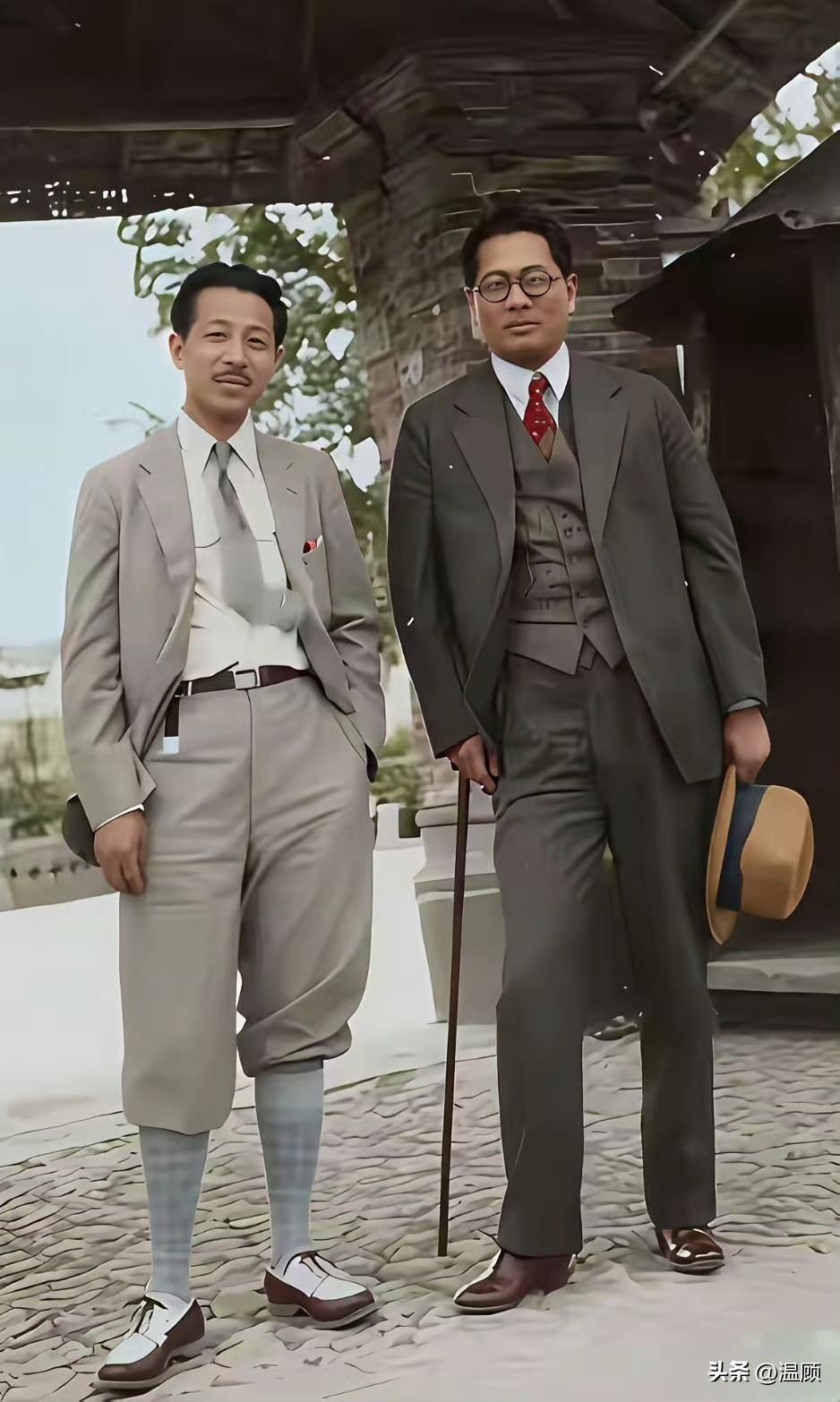 1930年代，张学良与宋子文的同框旧照。
少帅一身英伦风的马裤、长袜、双色皮鞋，