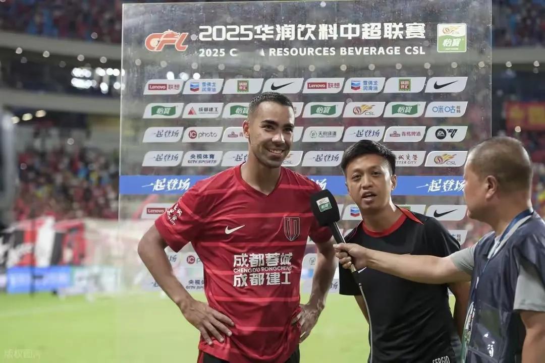 “聚是钝刀，散是利刃”怎么看泰山队这种情况
 这一轮联赛及足协杯，德尔加多一传一