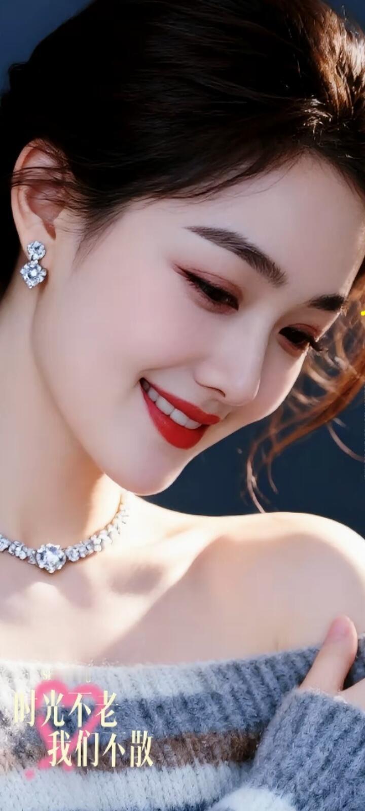 优雅气质，闪耀迷人，时光不老，我们不散。