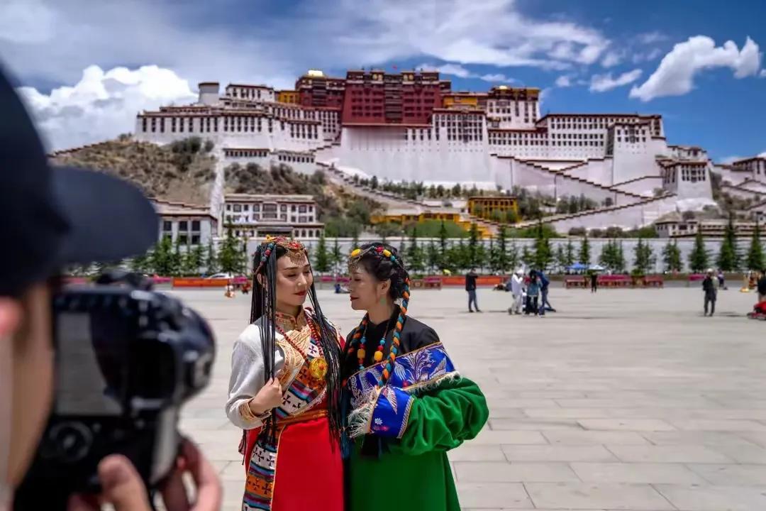 漂亮！超级工程开建，一举多得！西方与印度“沉默”了！
 
雅鲁藏布江下游水电工程