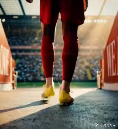 利物浦中场赫拉芬贝赫在Instagram发文，庆祝了续约。昨天，利物浦官宣与赫拉